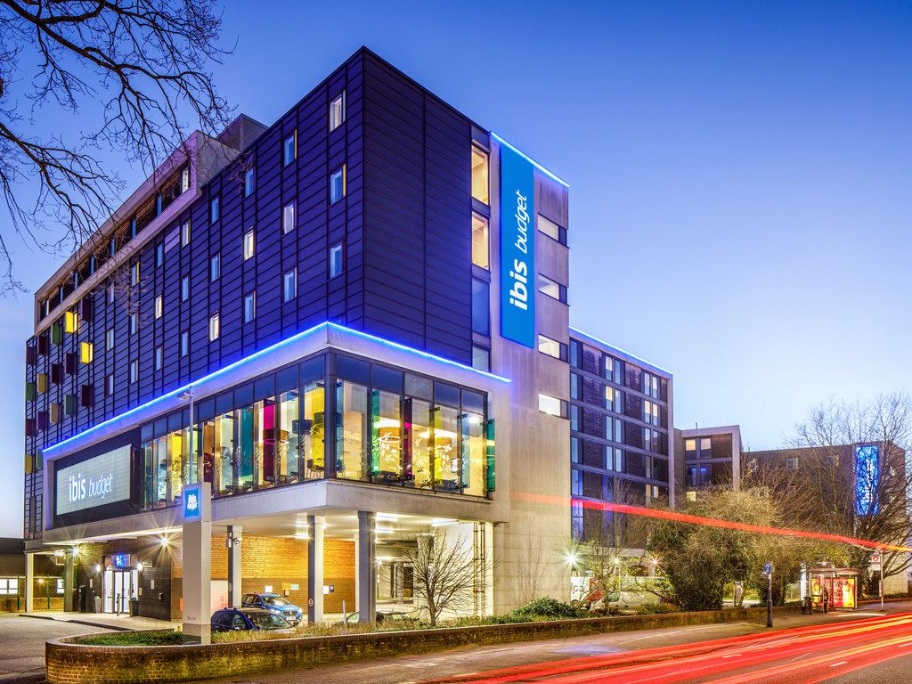 Discover ibis Budget London Heathrow Central: Your Perfect Stay Near the Airport