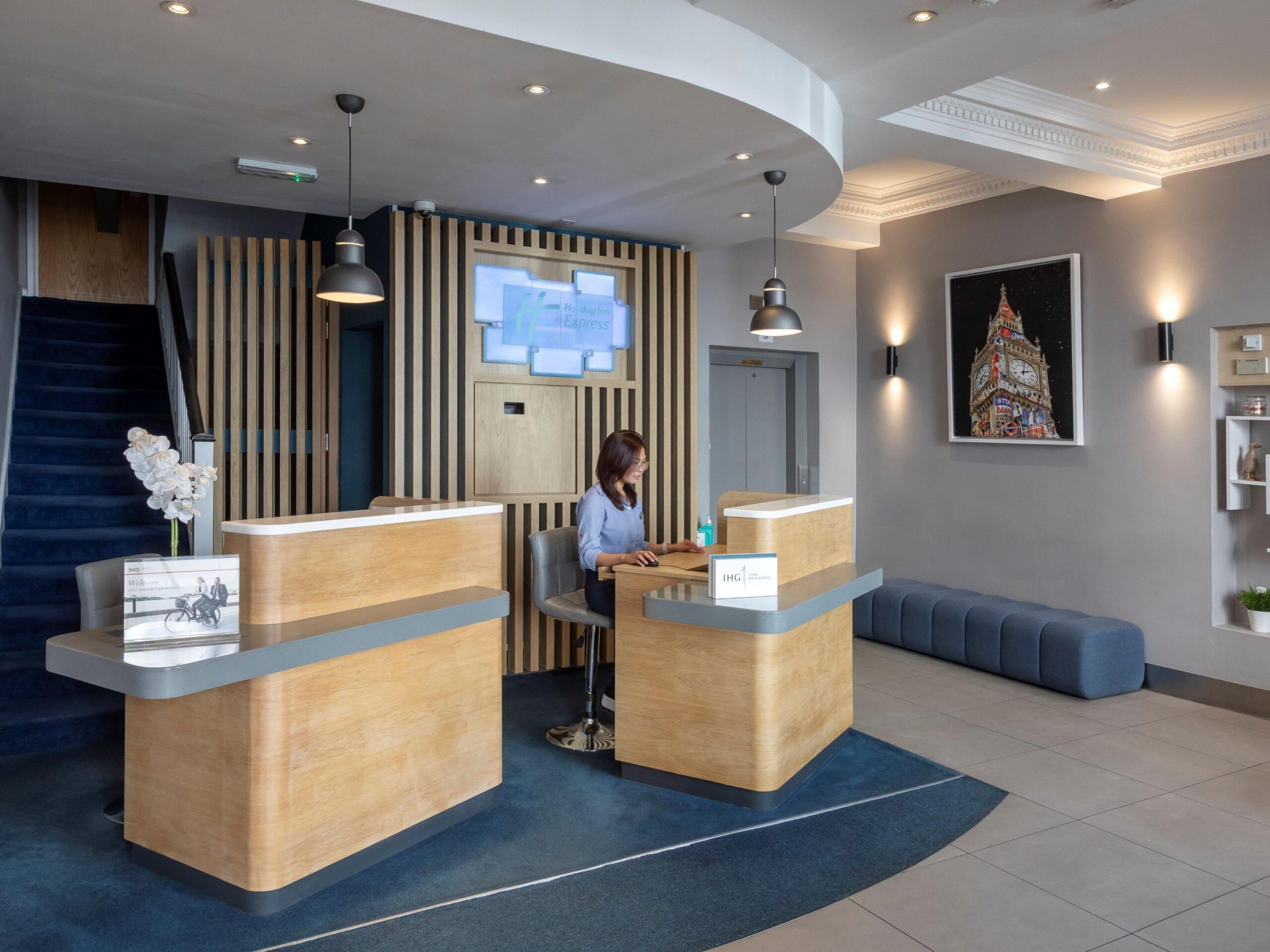 Holiday Inn Express London Victoria, an IHG Hotel: A Perfect Blend of Comfort and Convenience in Central London
