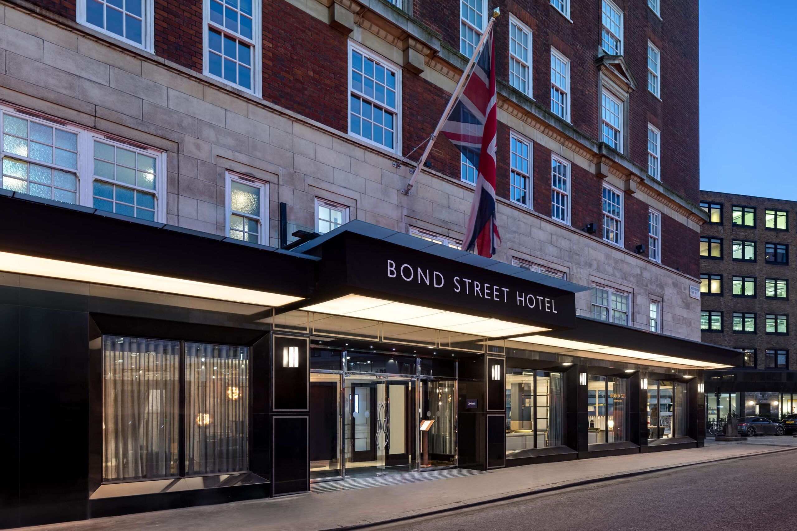 Radisson Blu Edwardian Bond Street Hotel: A Chic and Modern Retreat in the Heart of London
