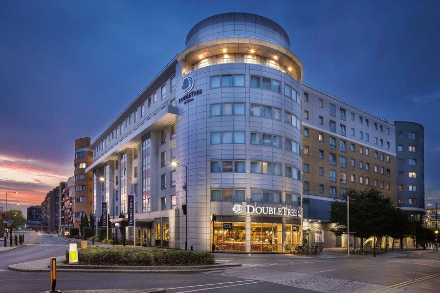 DoubleTree by Hilton London – Docklands Riverside: Your Perfect Stay with a Waterfront View in London