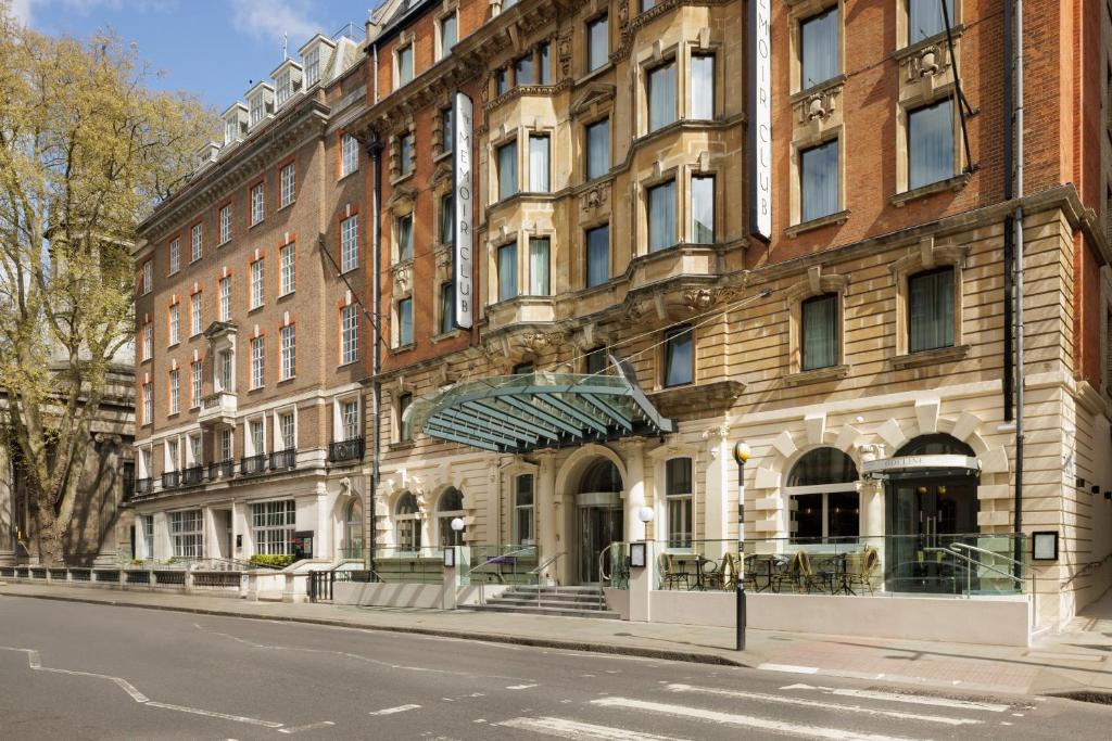 Ambassadors Bloomsbury: Your Go-To Spot for a Trendy Stay in the Heart of London