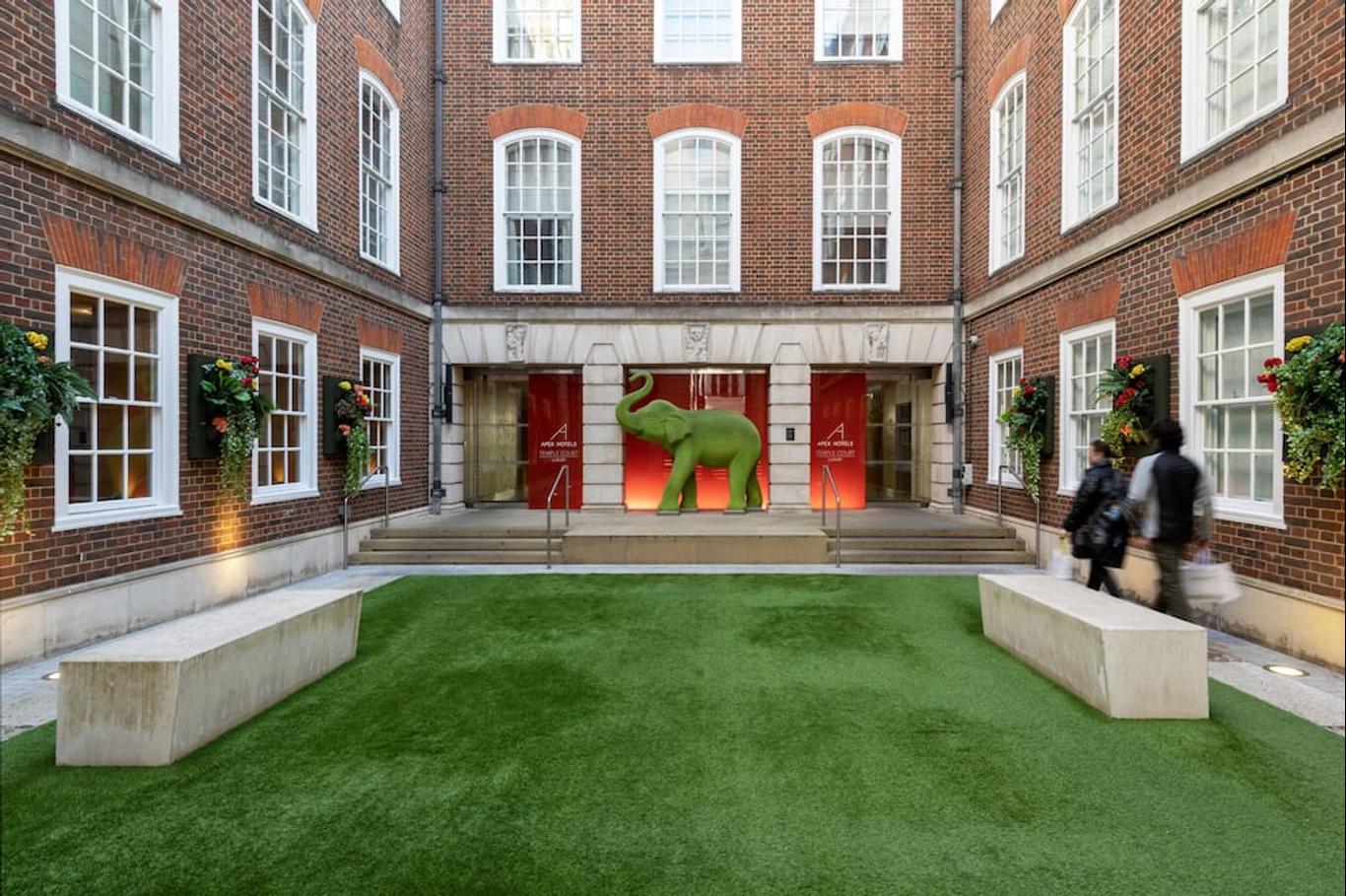 Apex Temple Court Hotel: Discover the Perfect Stay in London’s Historic Heart