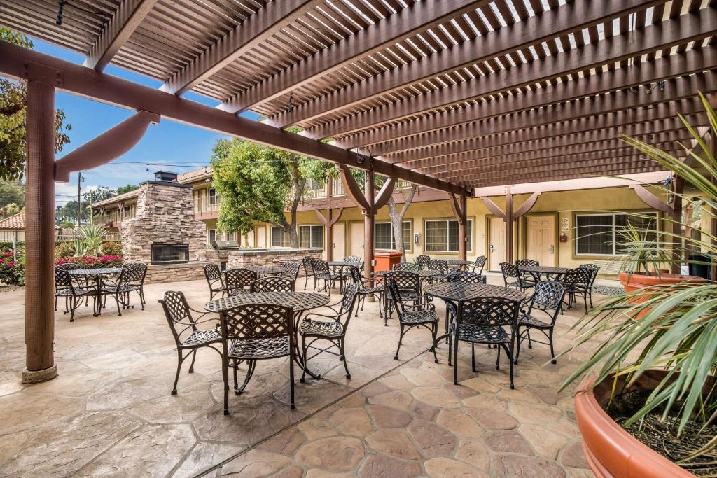 Best Western Corona: Your Ultimate Staycation Spot in California