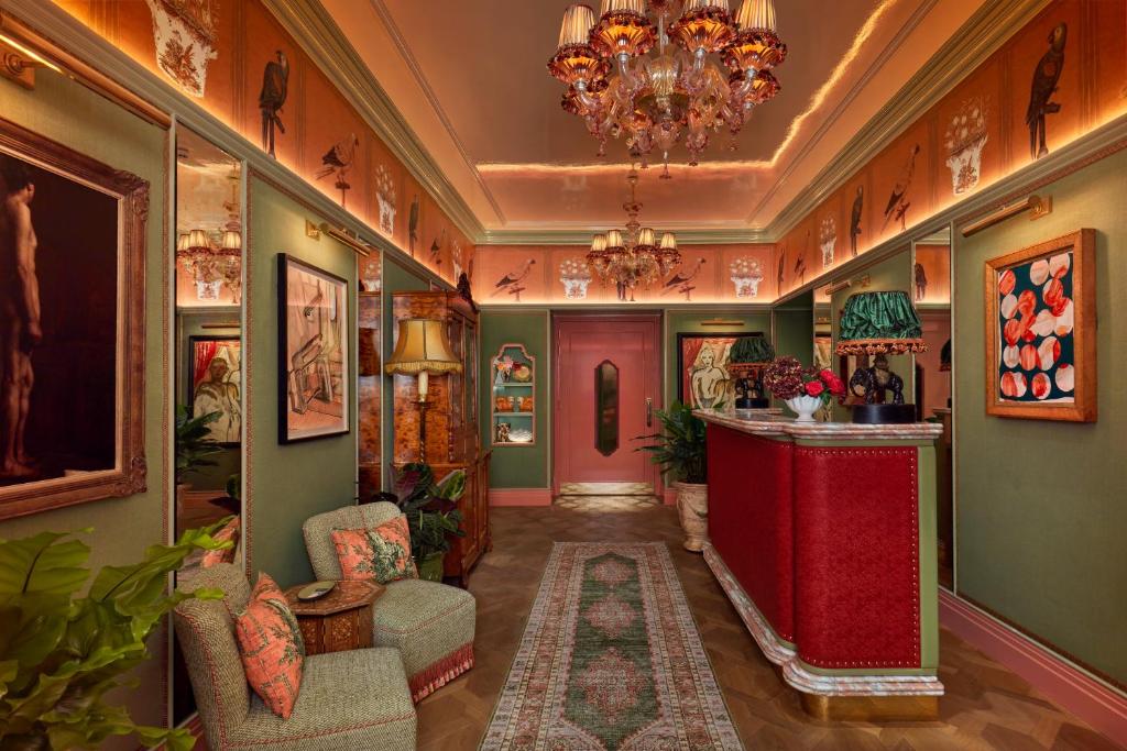 Broadwick Soho: The Ultimate Hotel Experience in the Heart of London’s Trendy District