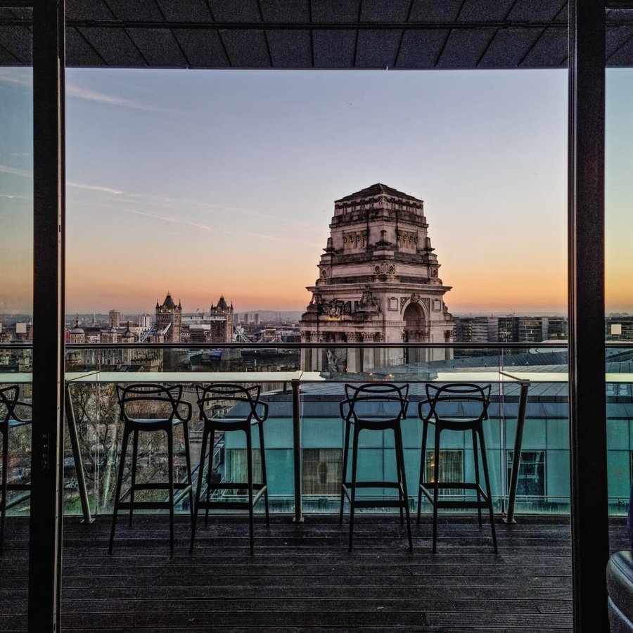 DoubleTree by Hilton London &#8211; Docklands Riverside: Your Perfect Stay with a Waterfront View in London