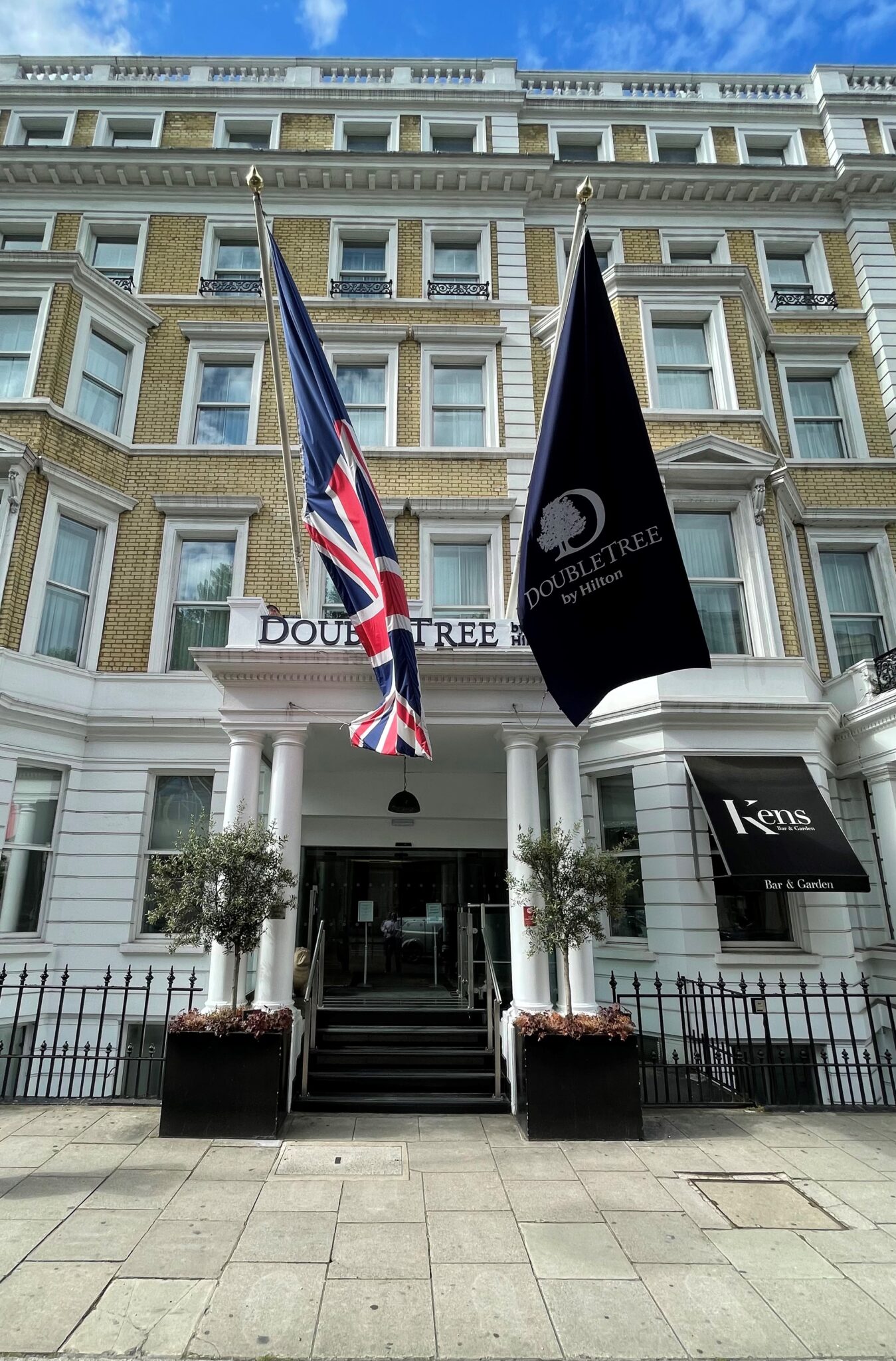 DoubleTree by Hilton London Kensington: The Ultimate Stay in South Kensington