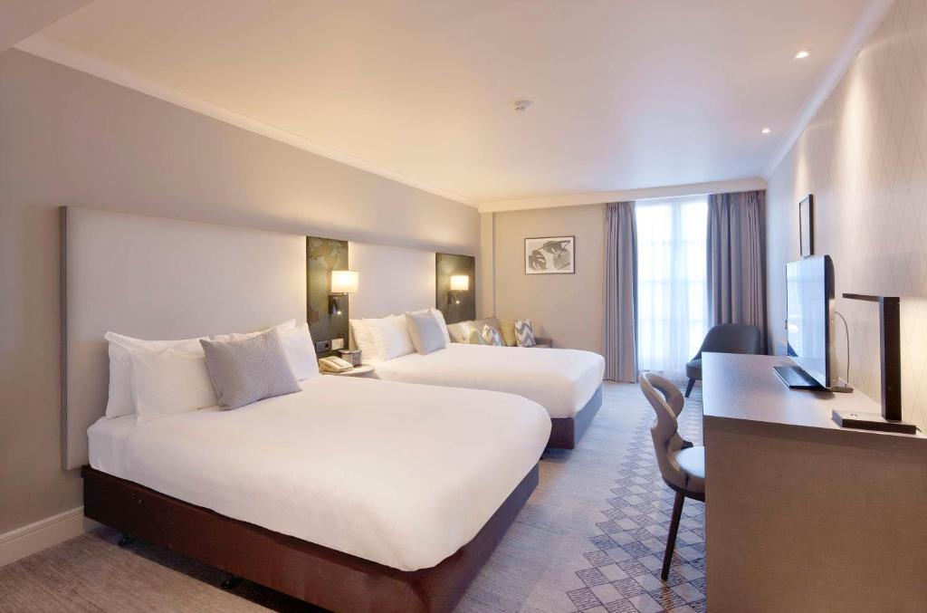 DoubleTree by Hilton London Kensington: The Ultimate Stay in South Kensington