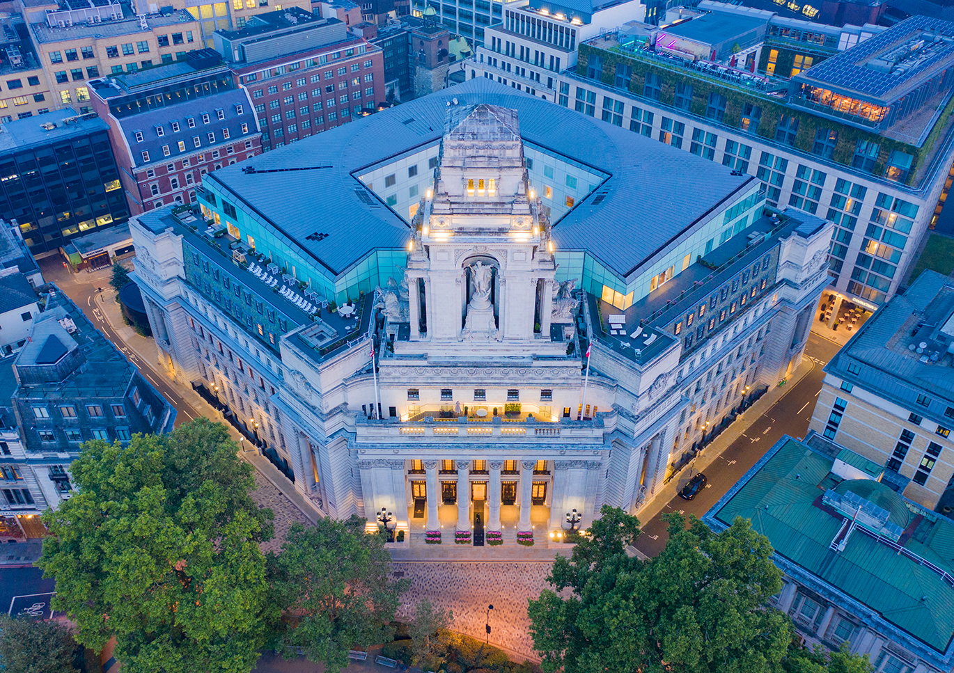 Four Seasons Hotel London at Ten Trinity Square: A Luxurious Escape in the Heart of London