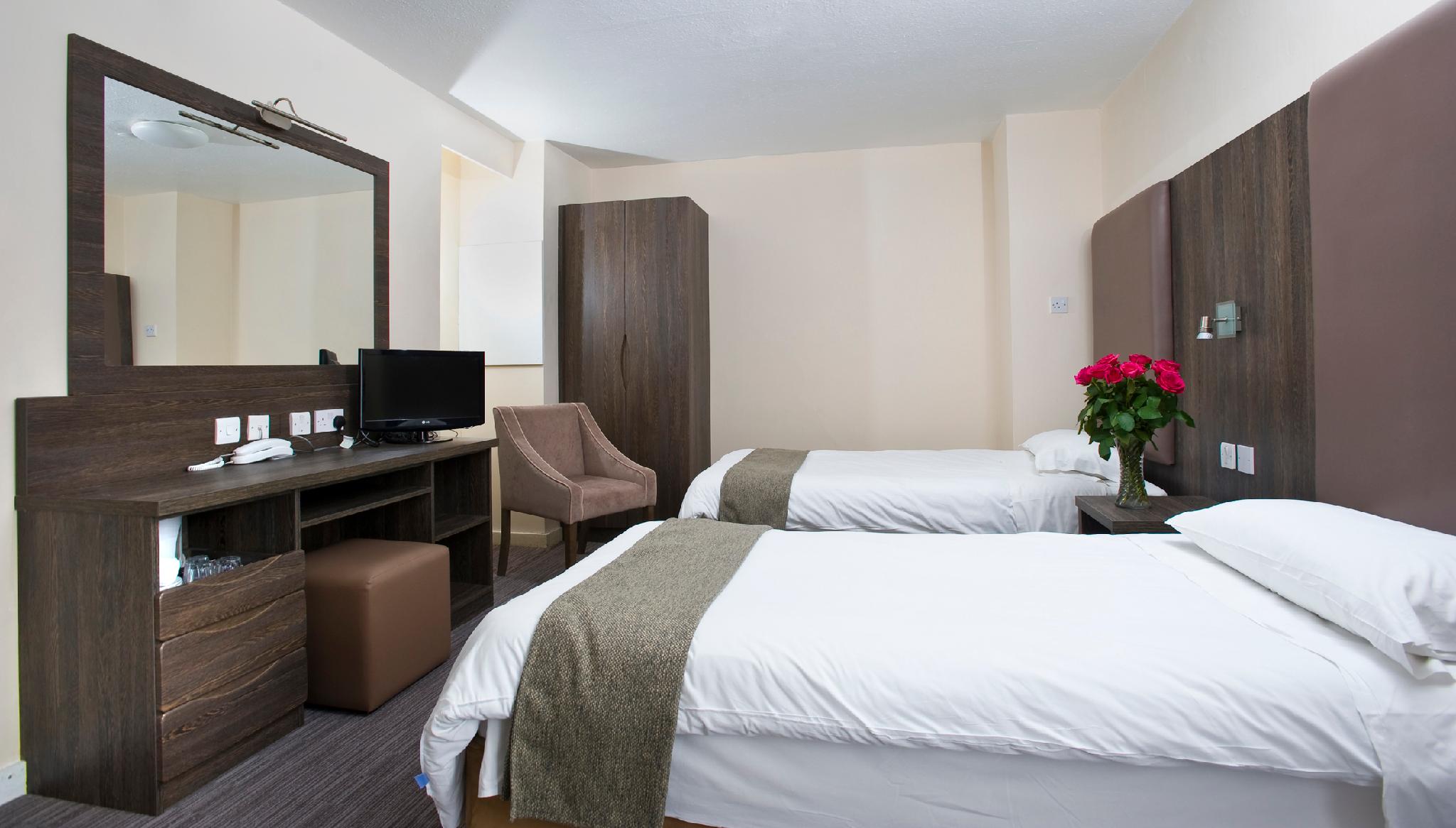 Hotel Lily London: A Cozy Stay in the Heart of London’s Vibrant District