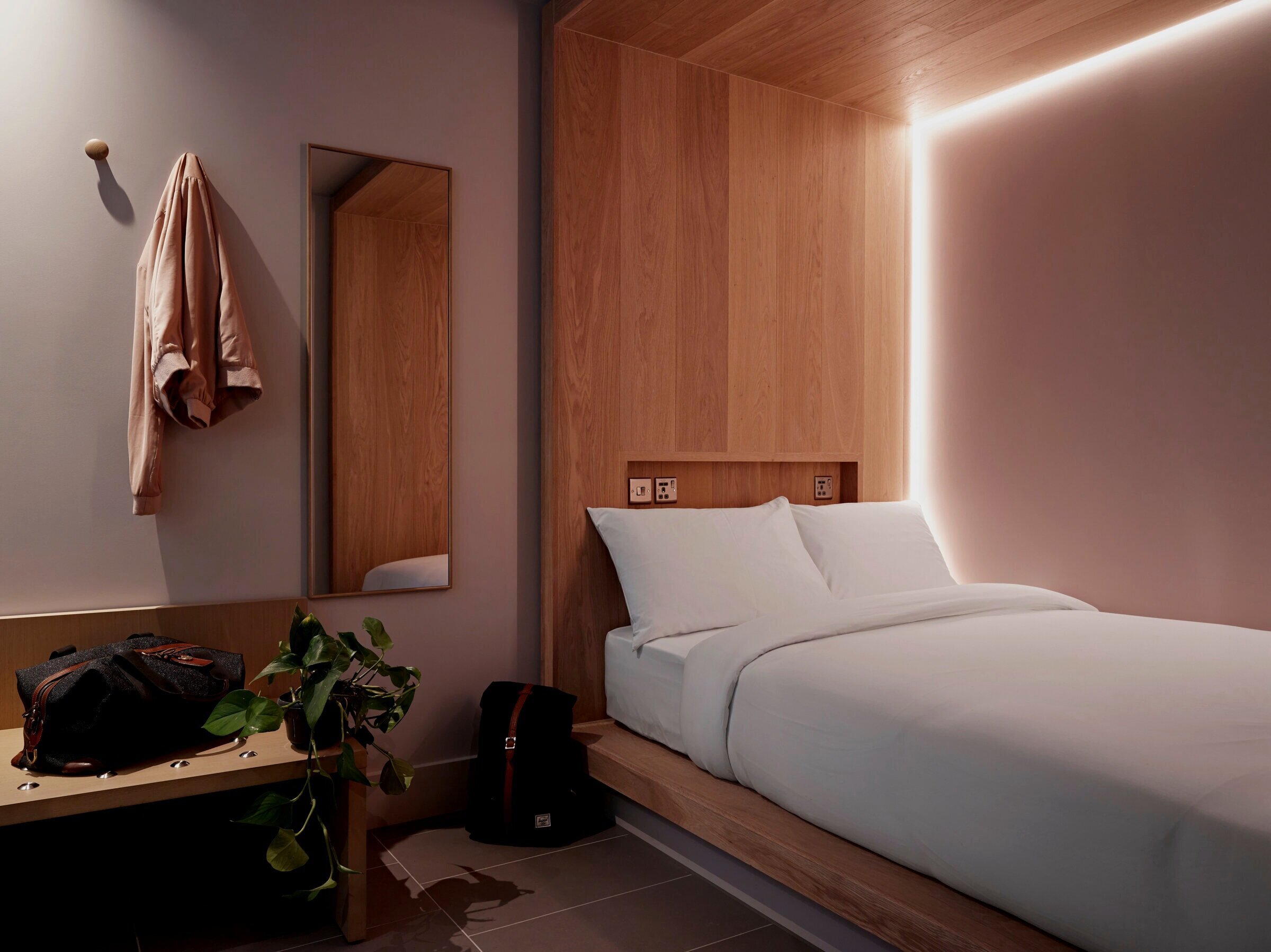 London Hotels Near Big Ben: The Best Stays for a Dreamy London Experience