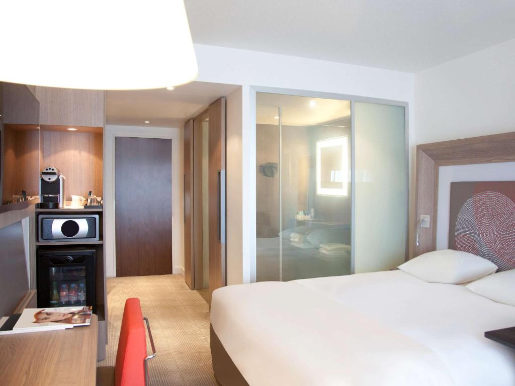 Novotel London Blackfriars: A Modern Haven for Travelers in Central London