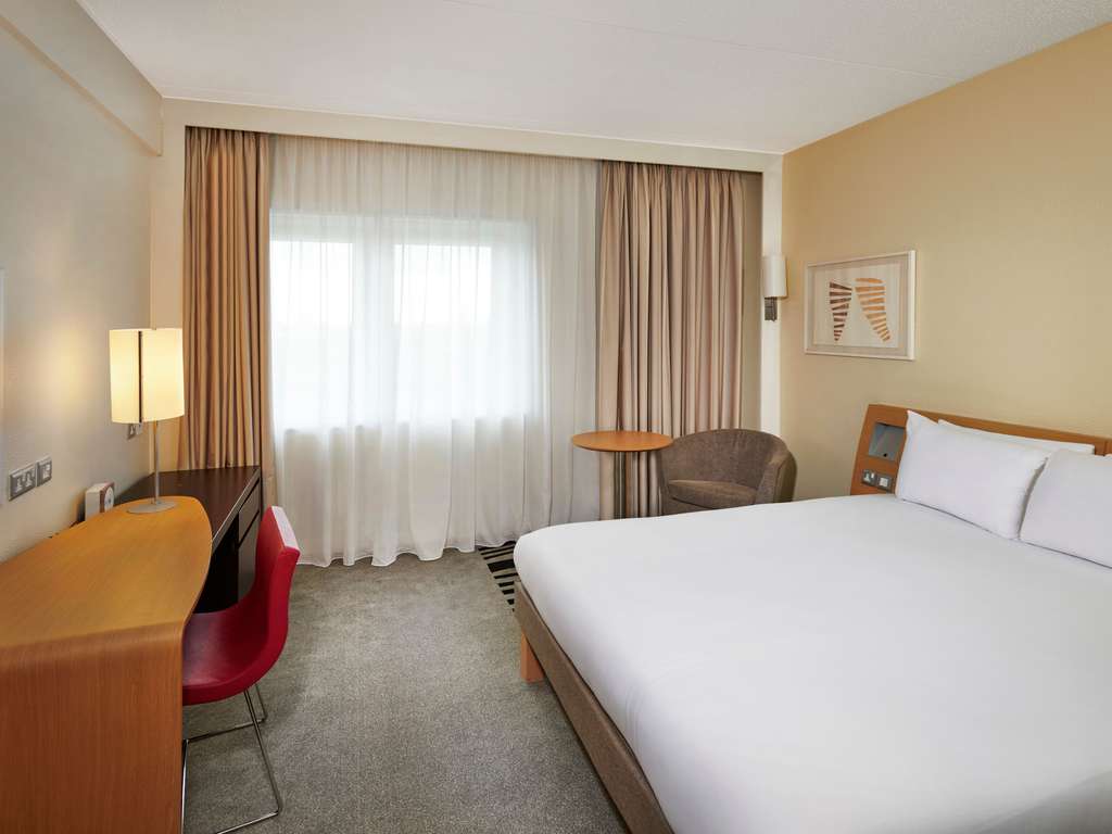 Novotel London West: A Modern Retreat in the Heart of London – Explore the Best Stay at Novotel London West