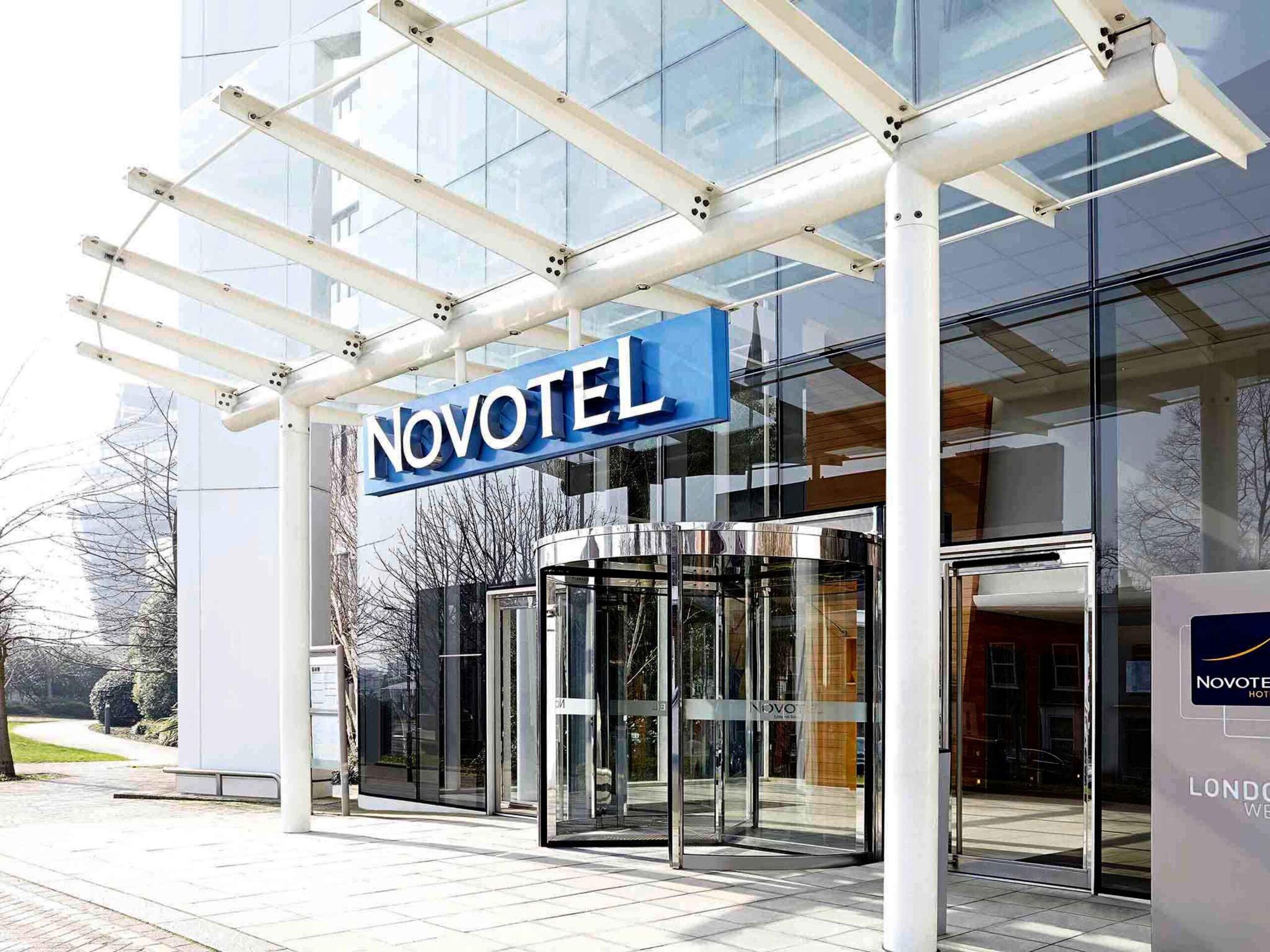 Novotel London West: A Modern Retreat in the Heart of London – Explore the Best Stay at Novotel London West