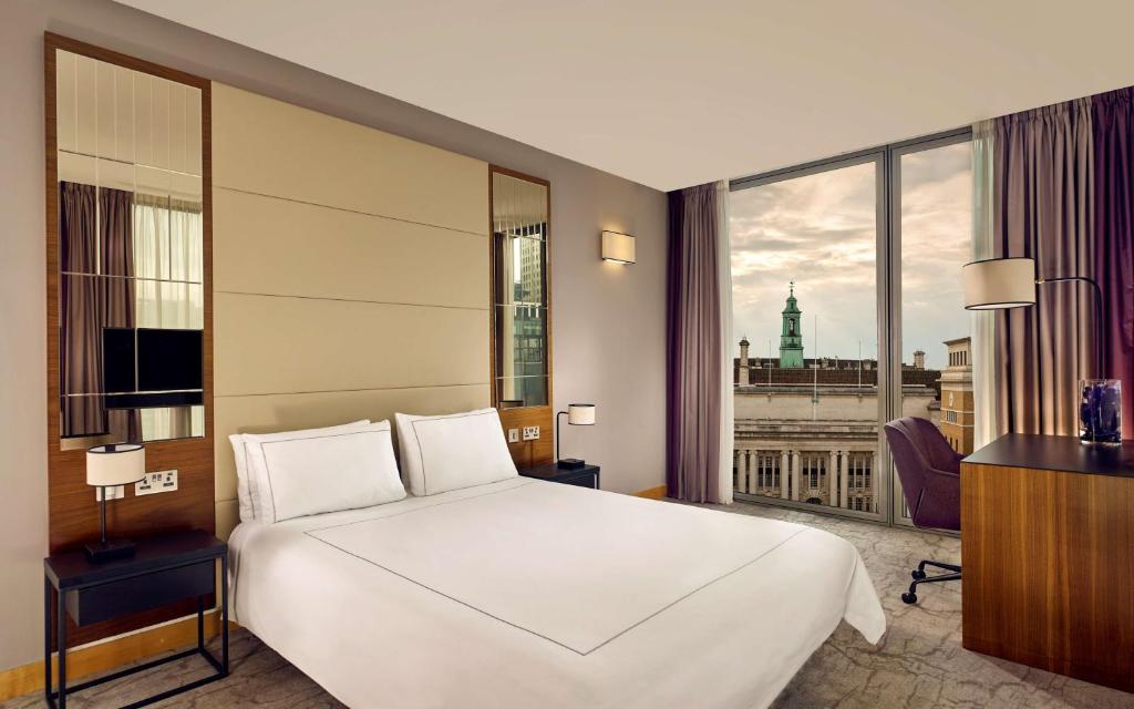 Park Plaza County Hall London: The Ultimate Destination for Your Stay in London