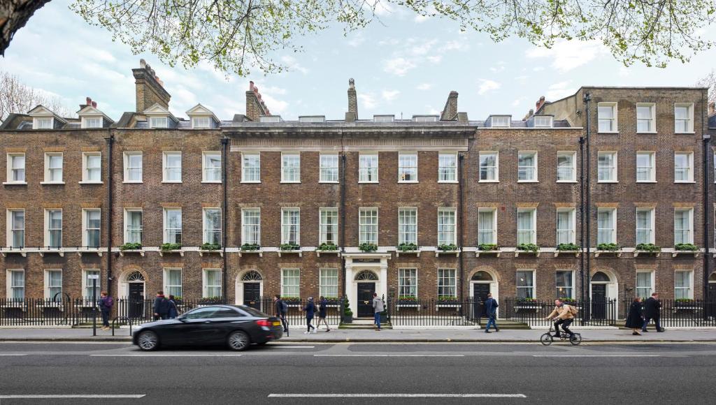 The Academy &#8211; Small Luxury Hotels of the World: An Unforgettable Stay in the Heart of London
