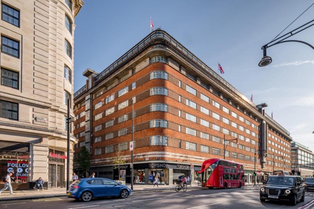 The Marble Arch Hotel: Your Gateway to Comfort and Convenience in Central London