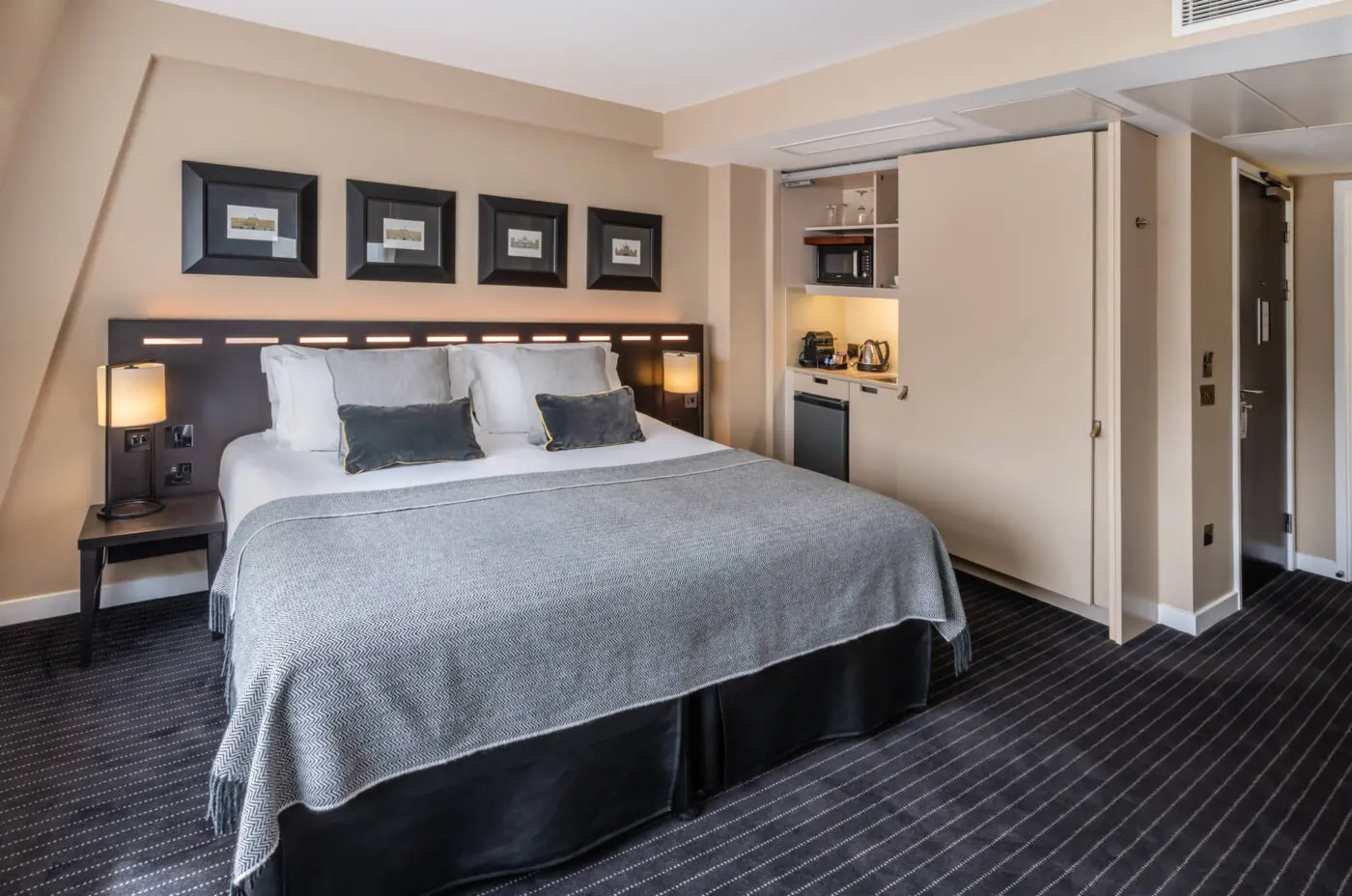 The Resident Victoria: A Dream Stay in the Heart of London