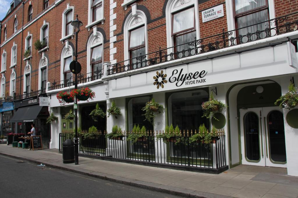 Top 10 Affordable Hotels Near London City Airport: Your Ultimate Guide to Budget-Friendly Stays