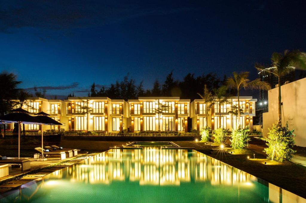 Top 10 Best Hotels Near Covent Garden Market: Your Ultimate Guide to Stylish Stays in London