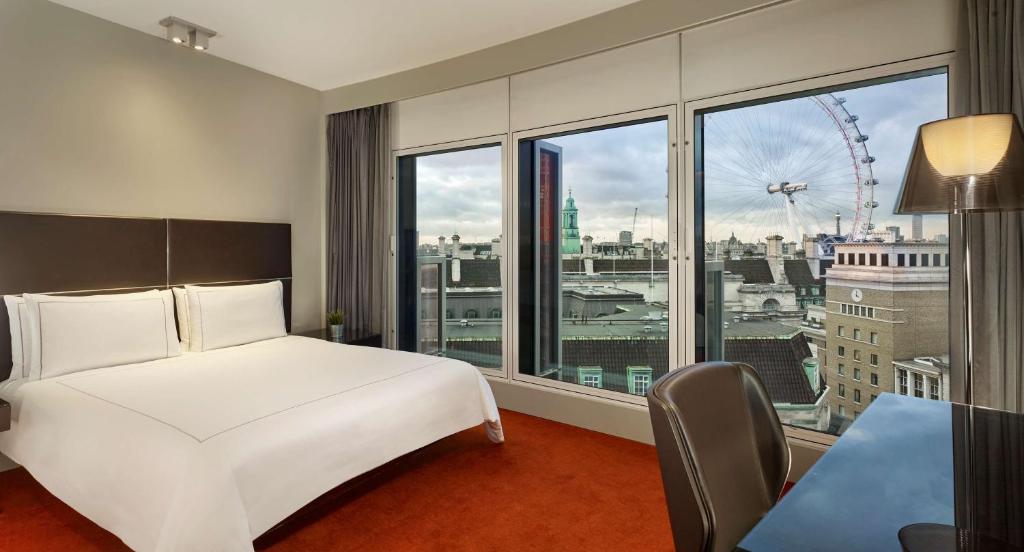 Top 10 Hotels Near Canary Wharf London: The Best Places to Stay for a Perfect London Getaway