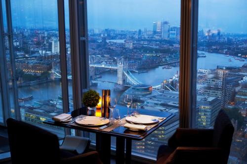 Top 10 Hotels near the London Palladium Theatre: Discover the Best Stays for Theatre Lovers in the Heart of London