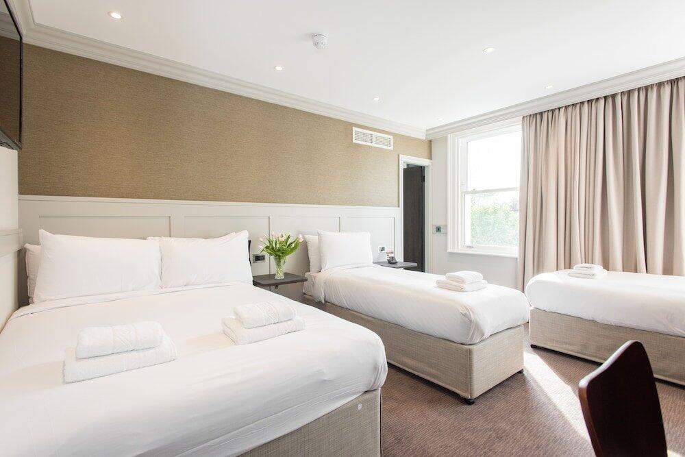Top 10 Hotels with Room Service in London: Top Stays for Ultimate Comfort and Convenience