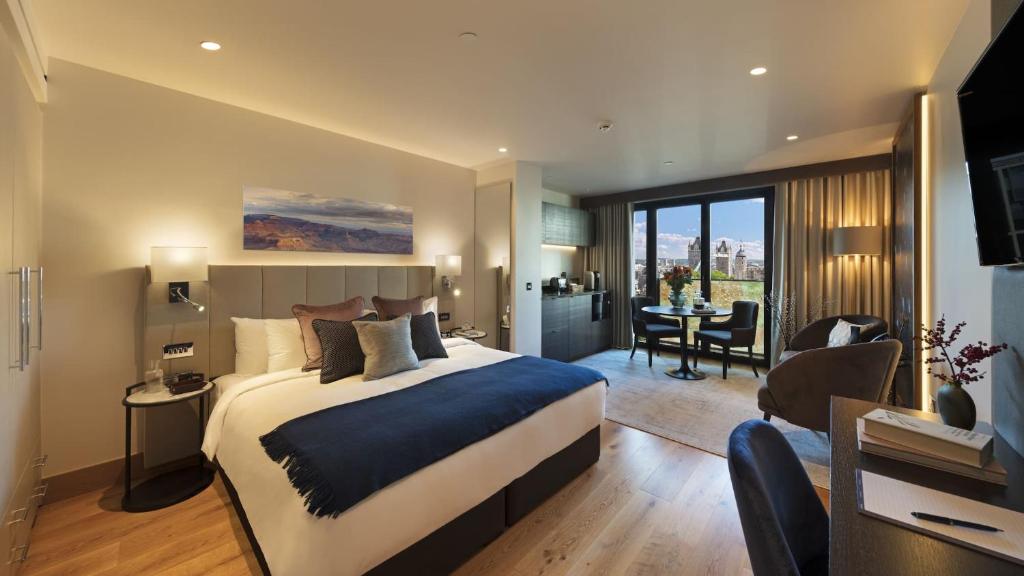 Top 10 Pet-Friendly Hotels in London: Your Ultimate Guide to Staying with Your Furry Friends