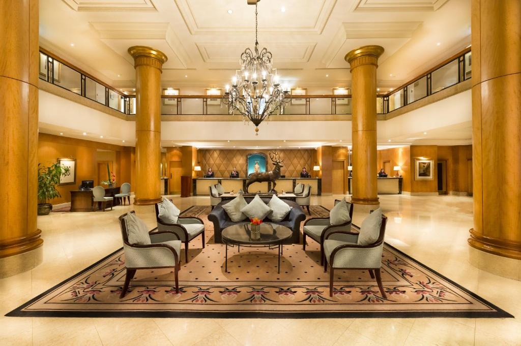 Top 12 Hotels Near the Royal Albert Hall: Your Ultimate Guide to Stay Near London’s Iconic Landmark
