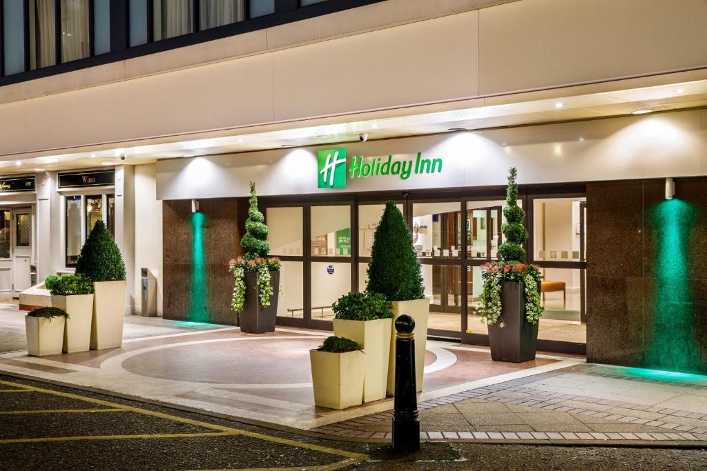 Top 13 Family-Friendly Hotels in London: Top Picks for a Comfortable Stay