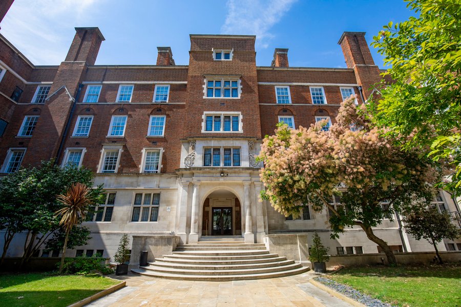 Top 13 Family-Friendly Hotels in London: Top Picks for a Comfortable Stay