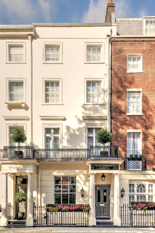 Tophams Hotel: A Charming Stay in the Heart of London for Every Traveler
