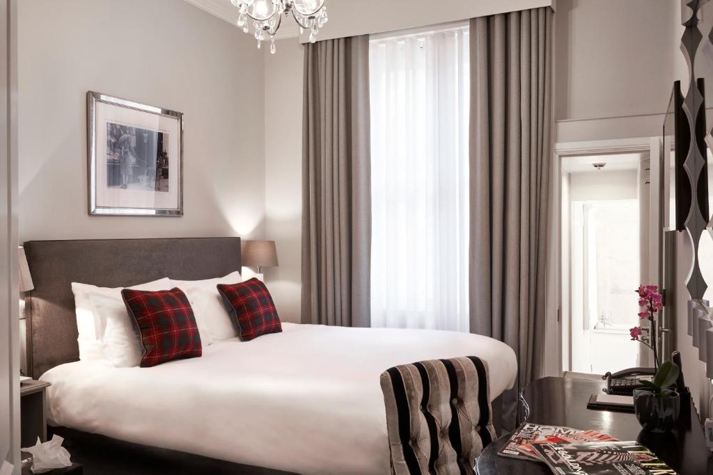 Tophams Hotel: A Charming Stay in the Heart of London for Every Traveler