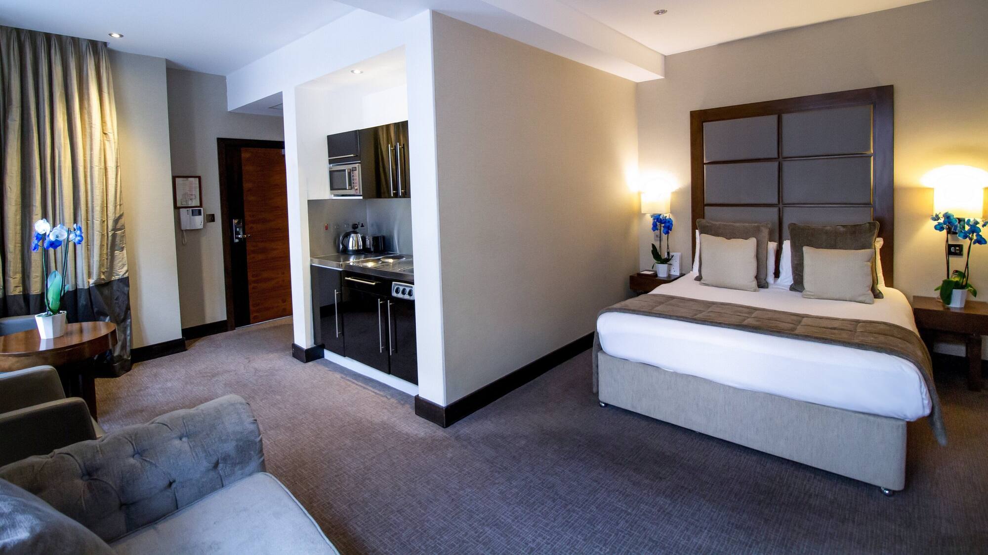 Wellington Hotel by Blue Orchid: A Hidden Gem in Central London That Redefines Comfort