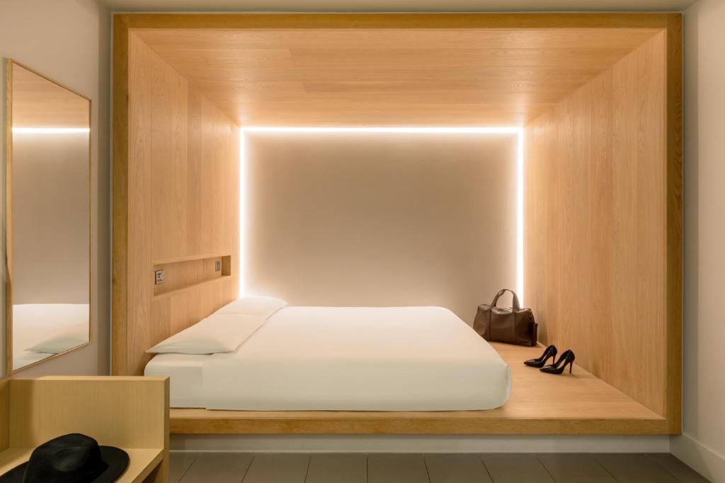 Zedwell Piccadilly Circus: A Hidden Gem in the Heart of London’s Entertainment Hub