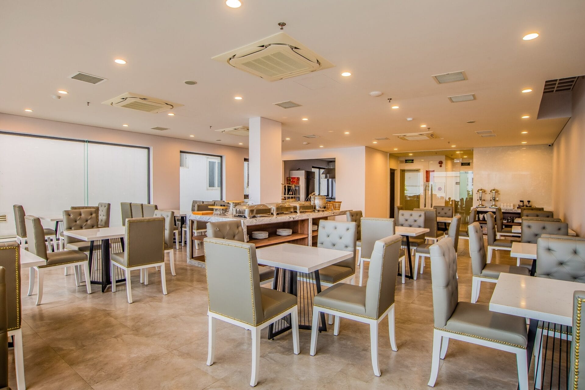 Sea Light Hotel: Your Ultimate Stay in the Heart of Da Nang&#8217;s Beach Paradise