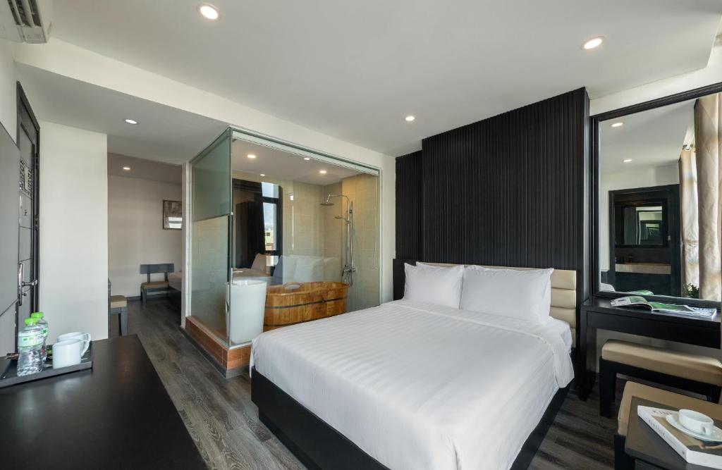Ocean Star Hotel: Your Premier Retreat for a Memorable Stay in Da Nang